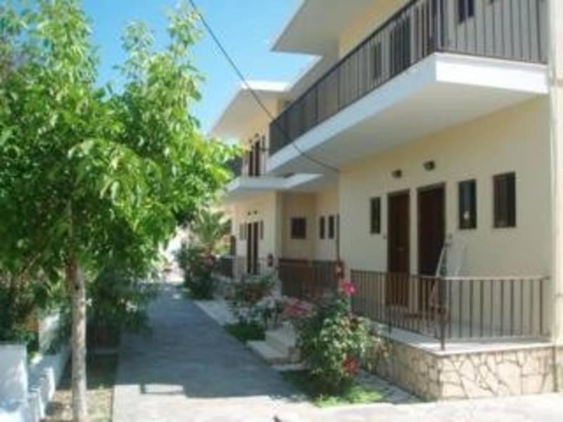 The 3 Little Pigs Apartments Σιδάρι Εξωτερικό φωτογραφία