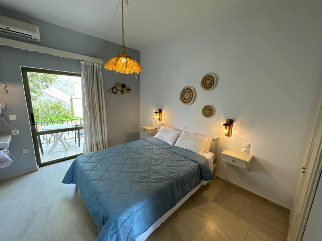 The 3 Little Pigs Apartments Σιδάρι Εξωτερικό φωτογραφία