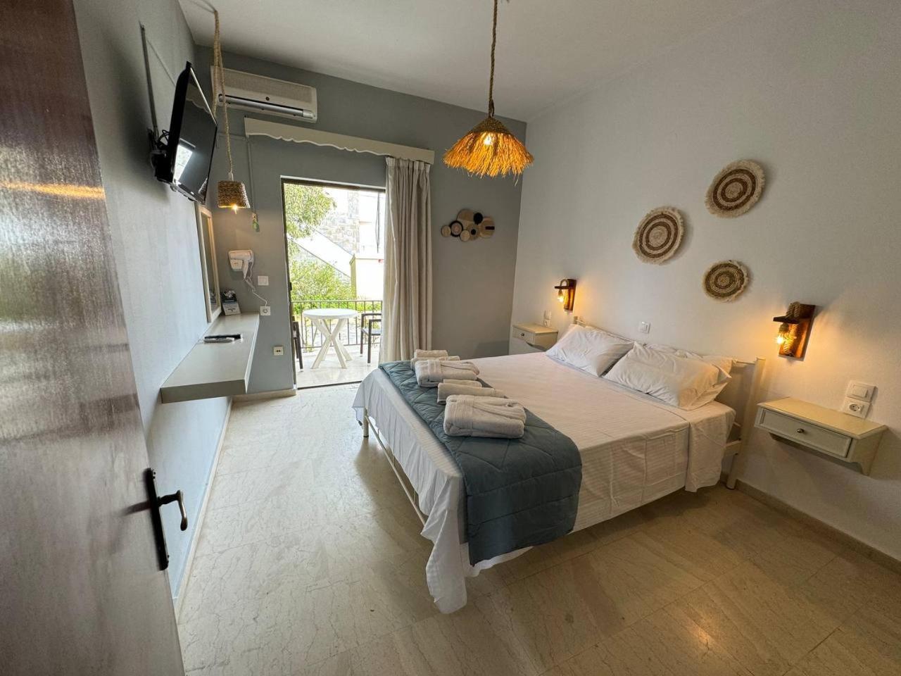 The 3 Little Pigs Apartments Σιδάρι Εξωτερικό φωτογραφία